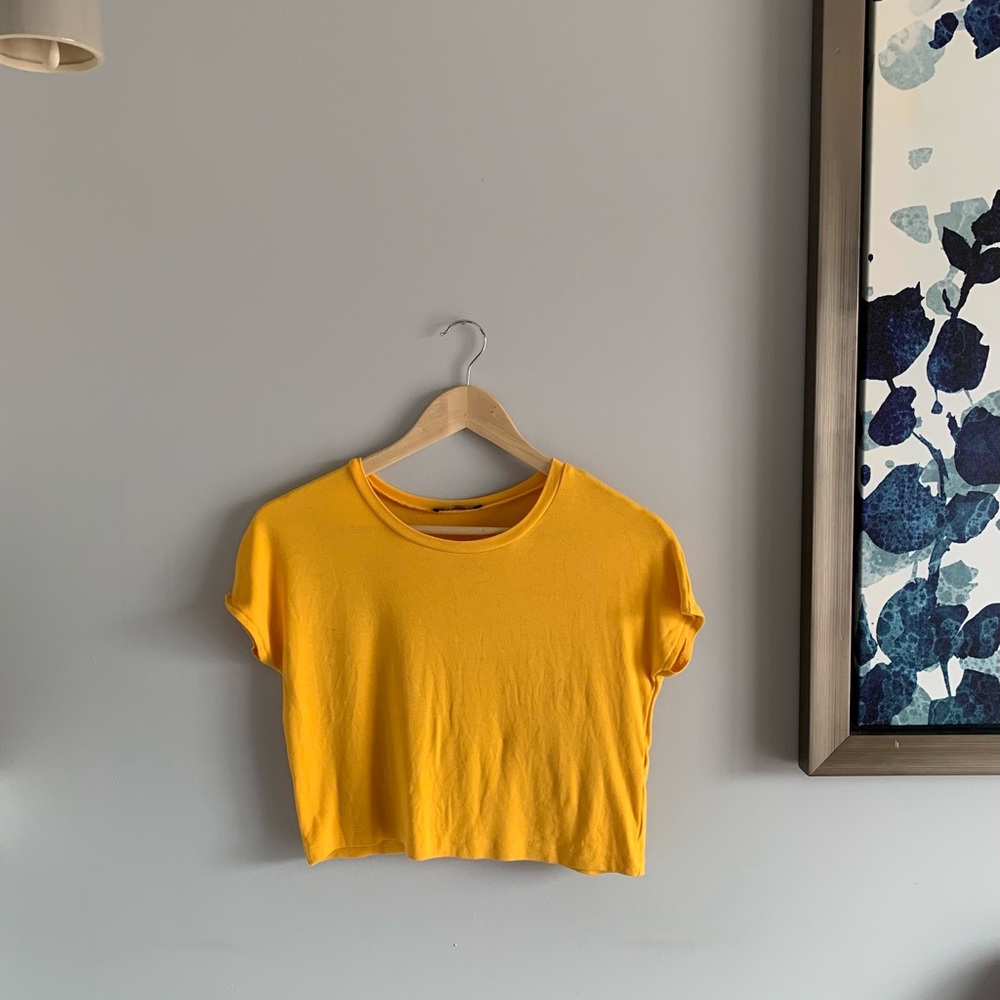 Yellow short sleeve cropped top from Zara